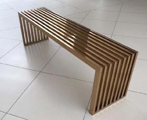 Dizajnová nerezová lavica