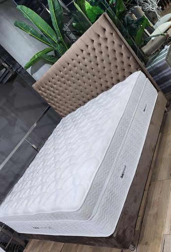 Manželská posteľ CHESTERFIELD KONTI