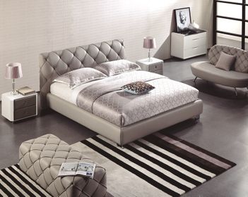 Manželsk&aacute; posteľ 12